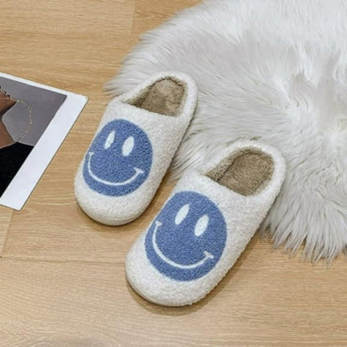 Fluffy Smile Pattern Slippers