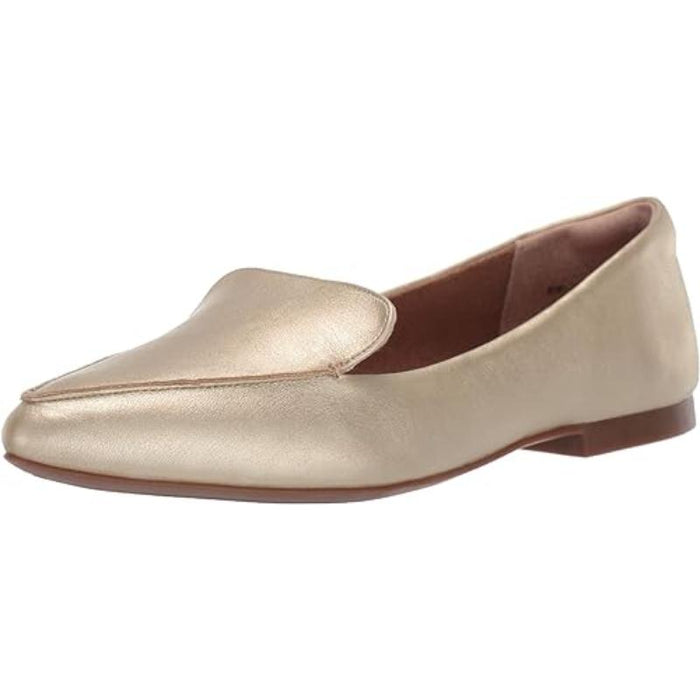 Women Sleek Leather Loafer